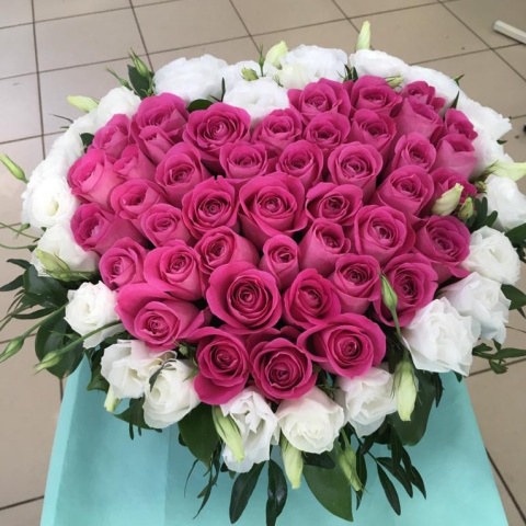 Большое сердце из цветов микс | Студия доставки цветов Азалия - Барнаул