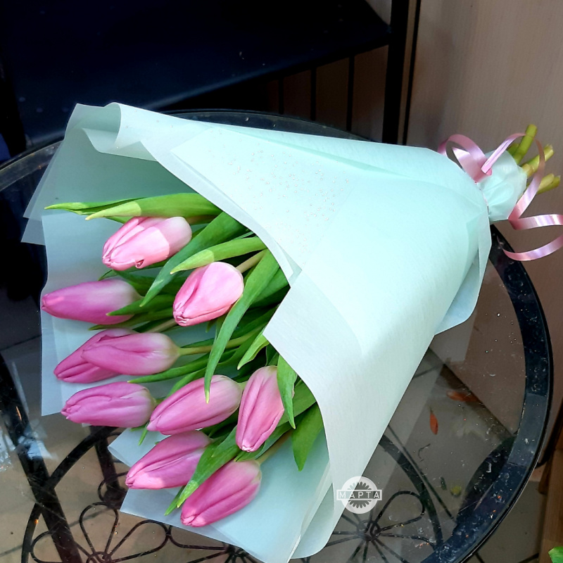 Букет с тюльпанами «Нежная мята» 1
